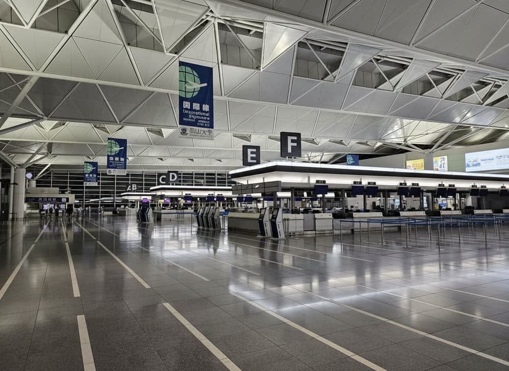 Khu vực l&agrave;m thủ tục ga T1